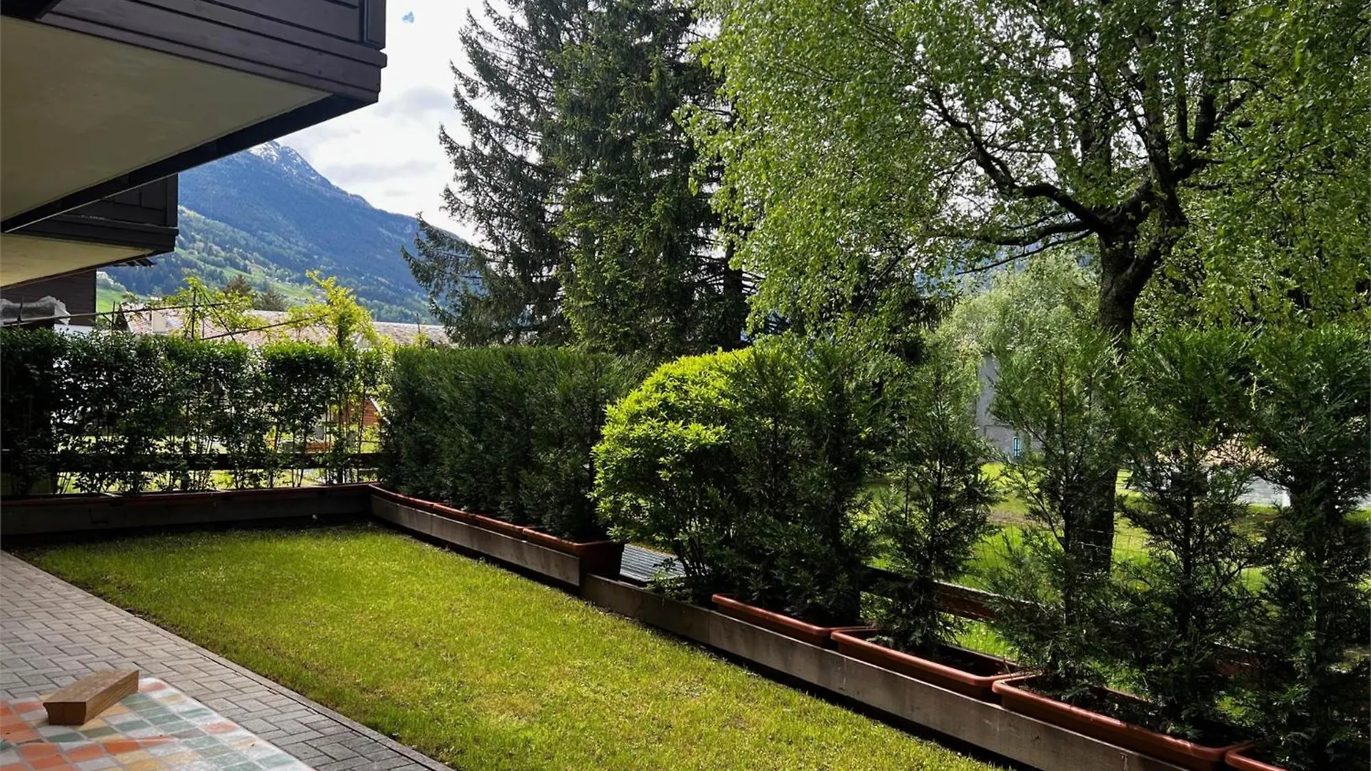 PRESTIGIOSO APPARTAMENTO CON GIARDINO - Bormio Itália