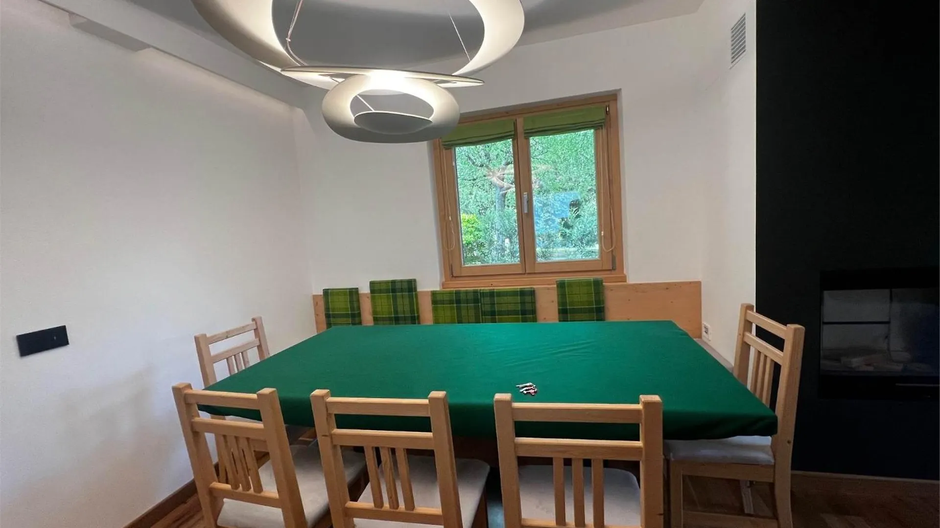 PRESTIGIOSO APPARTAMENTO CON GIARDINO - Bormio 0*,  Itália